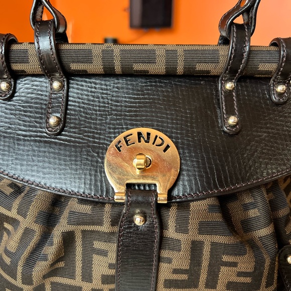 ❌sold❌Fendi Tobacco Brown Zucca Leather Magic Top Handle Bag - Picture 6 of 7